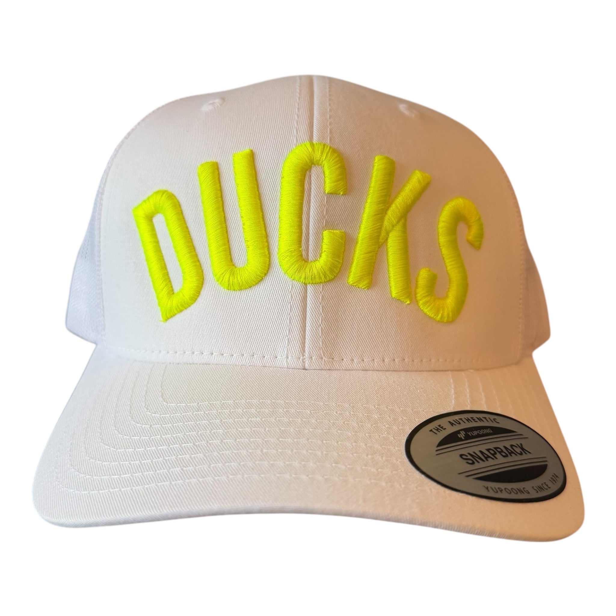 OREGON "DUCKS" WHITE MESH TRUCKER CAP