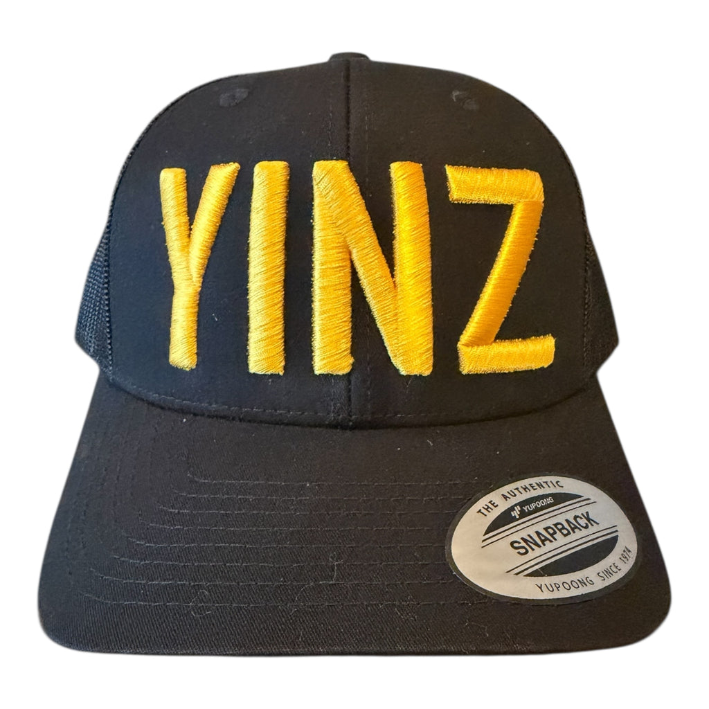 PITTSBURGH "YINZ" BLACK MESH TRUCKER CAP