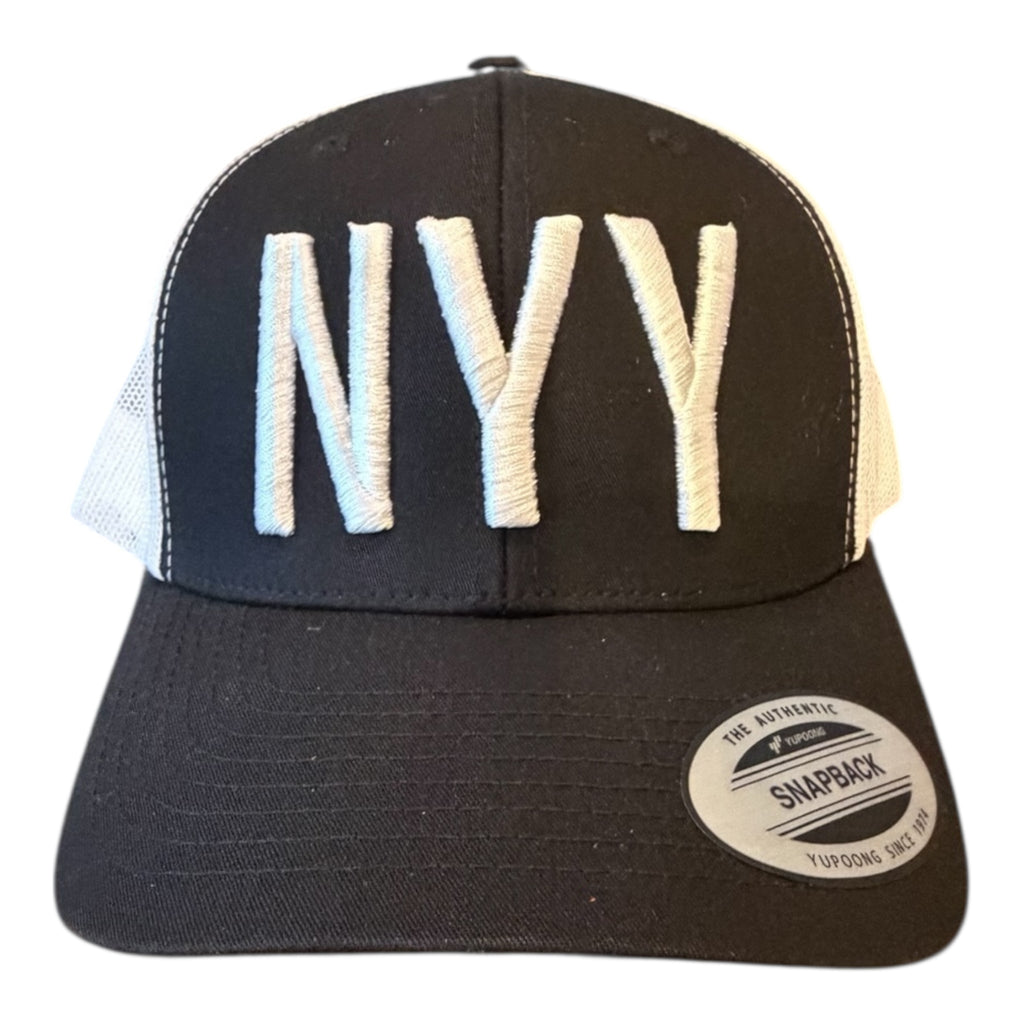 YANKEES "NYY" BLACK WHITE MESH TRUCKER CAP